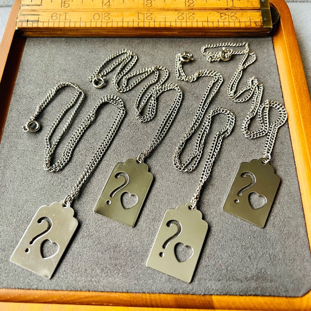 Vintage old stock lot 4 heart dog tag necklaces silver tone 17” chain secret